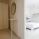 Apartamento Casa Ue' Ue' - Piazza Dante & Wi-fi *