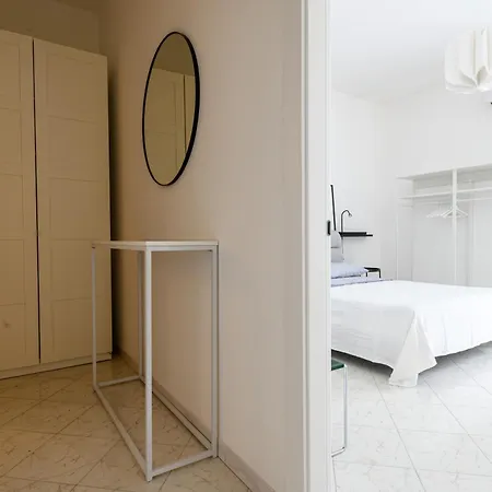 Apartament Casa Ue' Ue' - Piazza Dante & Wi-fi *